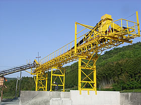 トリッパー式ベルトコンベア